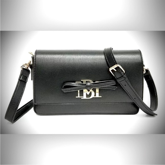 Badgley Mischka Handbags - NWT Badgley Mischka Black Bow Clutch Crossbody Bag